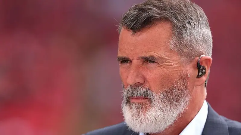I’d stick my Man City medals in bin –...