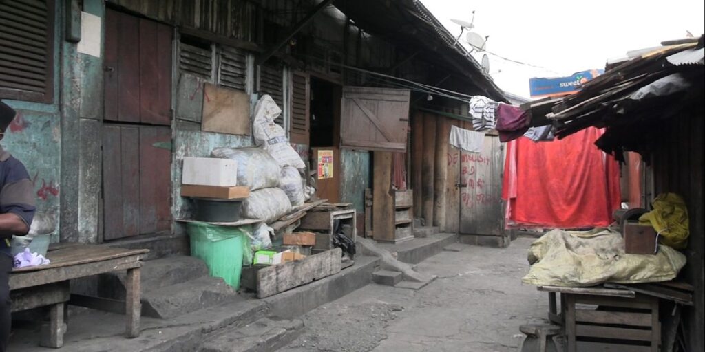 Railway workers resist KMA eviction order, ...