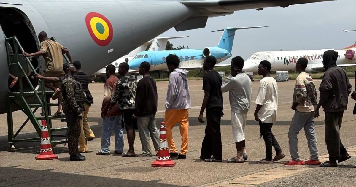 Ghana: Repatriates 120 Nigerians After Cybercrime Operation Cyberhunt