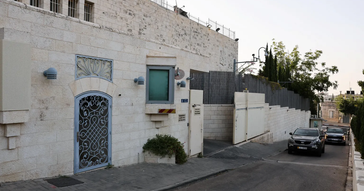 Israel says most UK diplomats will leave East Jerusalem consulate; UK says mission will stay open